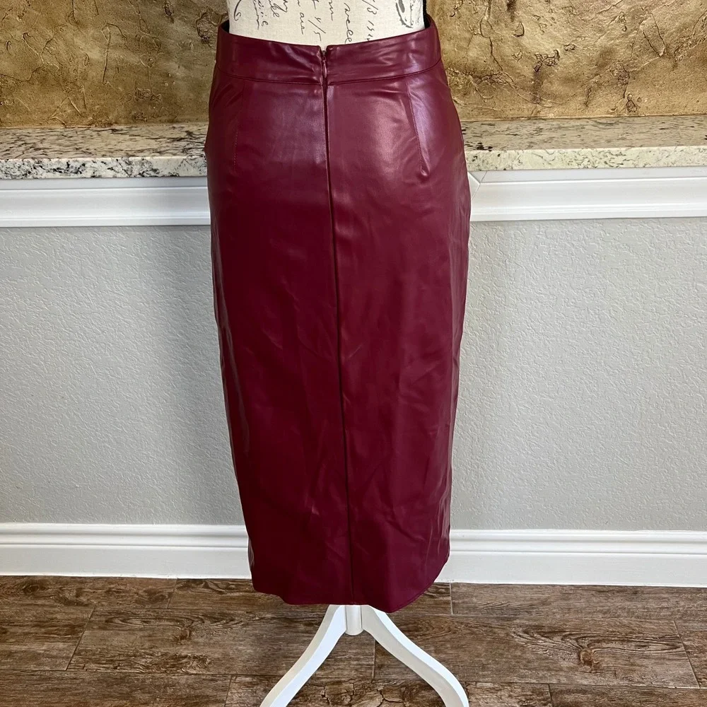 NWT Commense Faux Leather Midi Skirt Vegan‎ XS Burgundy Ruched Front Slit Pencil